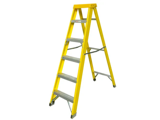 Ladder Fibreglass Swingback Steps Open, 1.60m Closed 1.78m 6 Rungs